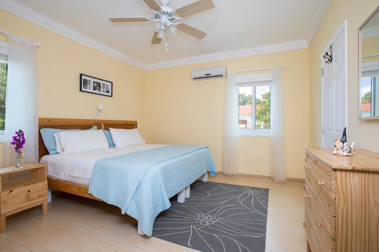 Sir Charles Guest House Palmetto Point 外观 照片
