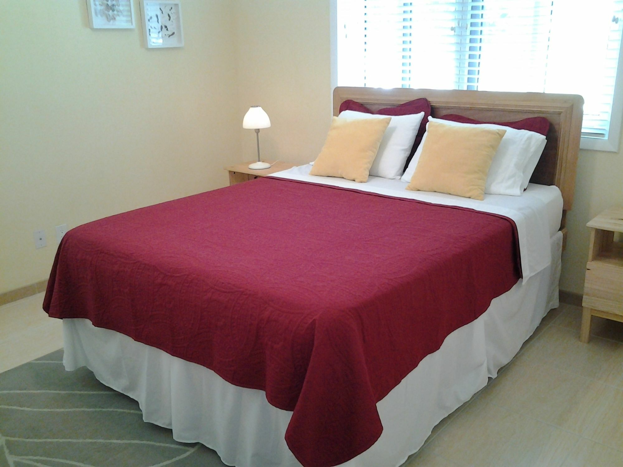 Sir Charles Guest House Palmetto Point 外观 照片